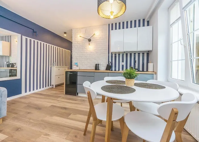 Glow Apartments, Dluga 69 *