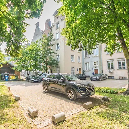Glow Apartments, Dluga 69 * Гданьск